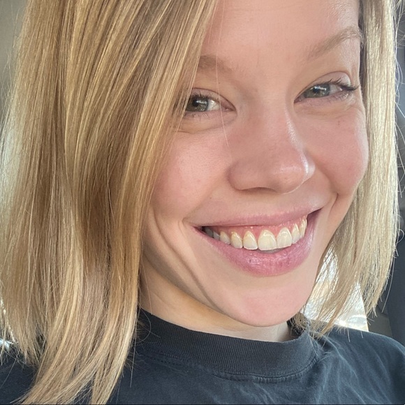 Meet your Posher, Casey - Picture 1 of 2